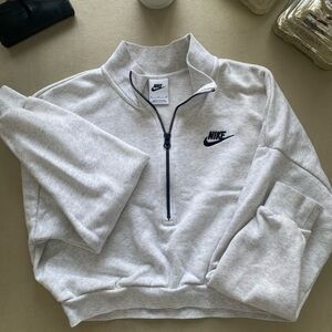 Nike Women’s Gray Half-Zip Sweatshirt